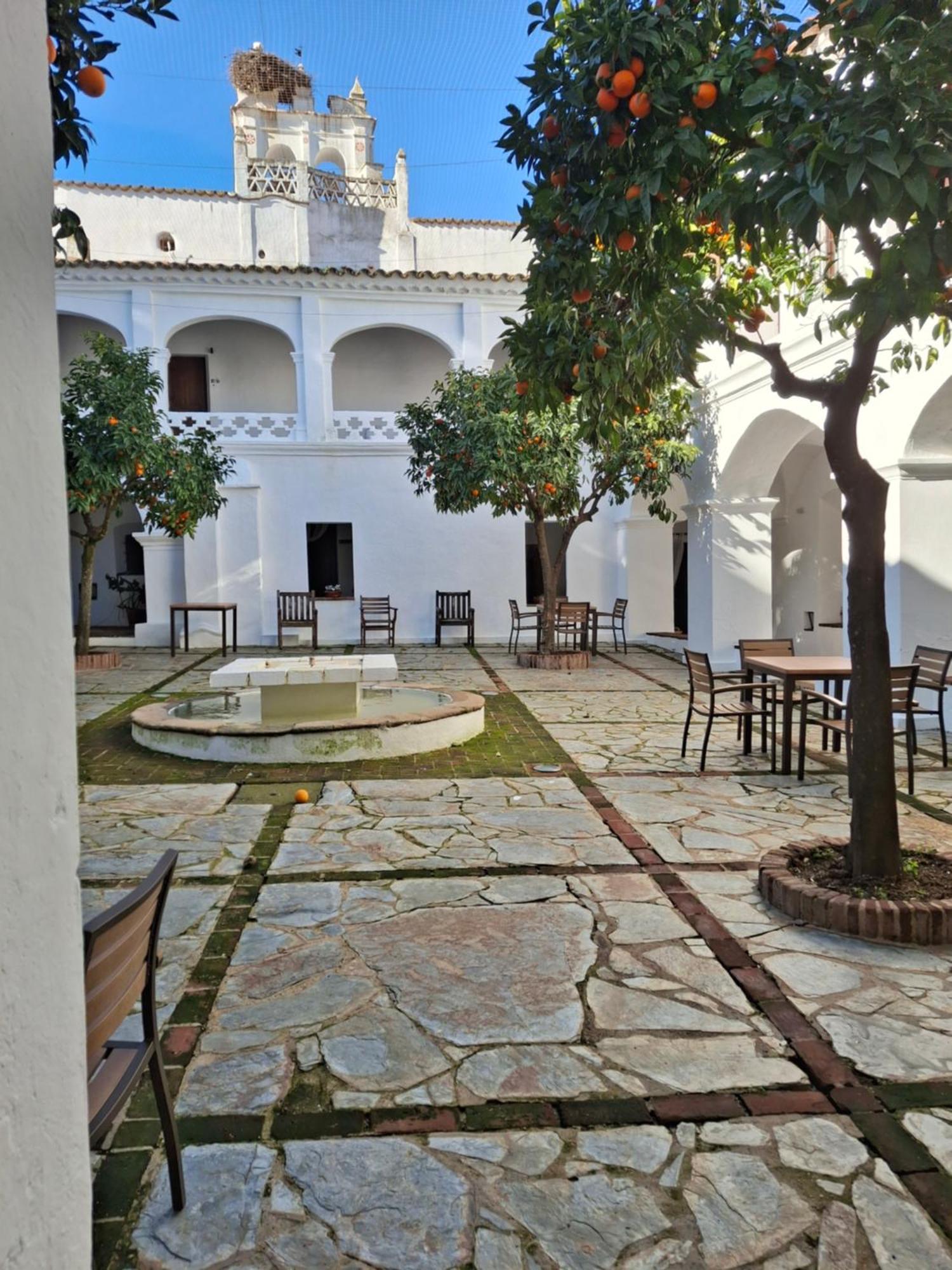 فندق Hospederia Convento De La Parra, 06176 (Adults Only) La Parra  المظهر الخارجي الصورة